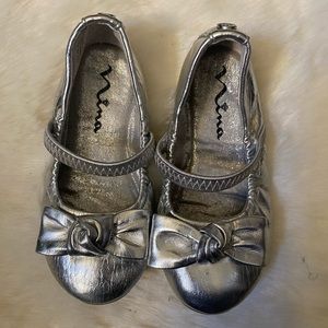 Little girls Ballerina shoe with elastic band